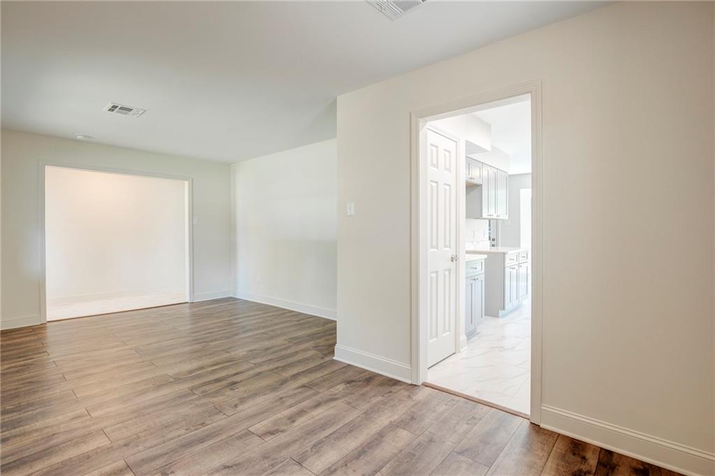 94 DUNLEITH Drive