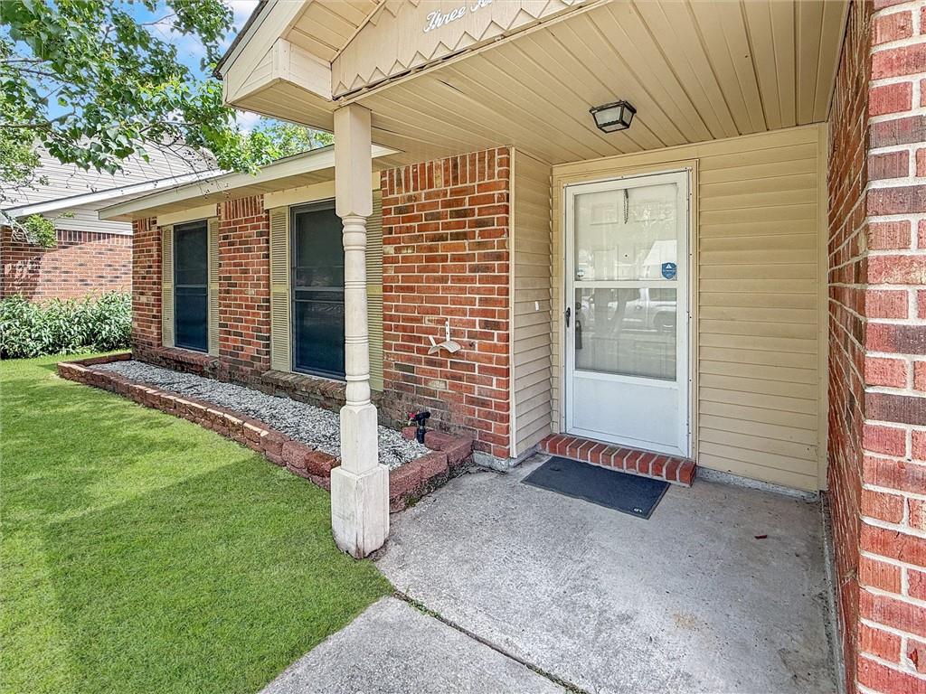 310 FOXCROFT Drive