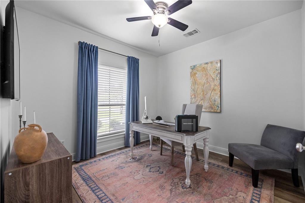 Mandeville, Louisiana 70471, United States, 3 Bedrooms Bedrooms, ,2 BathroomsBathrooms,Residential,Pending,62813