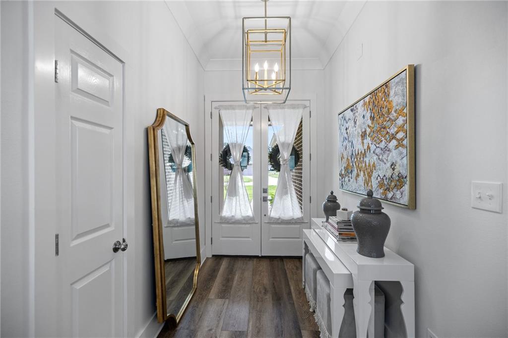 Mandeville, Louisiana 70471, United States, 3 Bedrooms Bedrooms, ,2 BathroomsBathrooms,Residential,Pending,62813