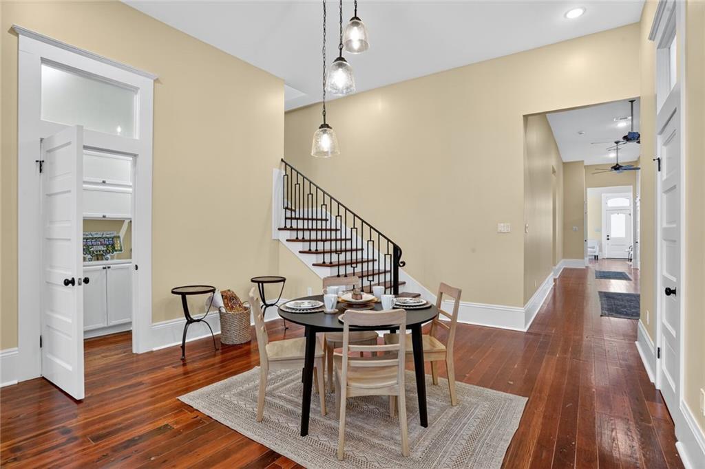 New Orleans, Louisiana 70115, United States, 3 Bedrooms Bedrooms, ,3 BathroomsBathrooms,Residential,Active,201630