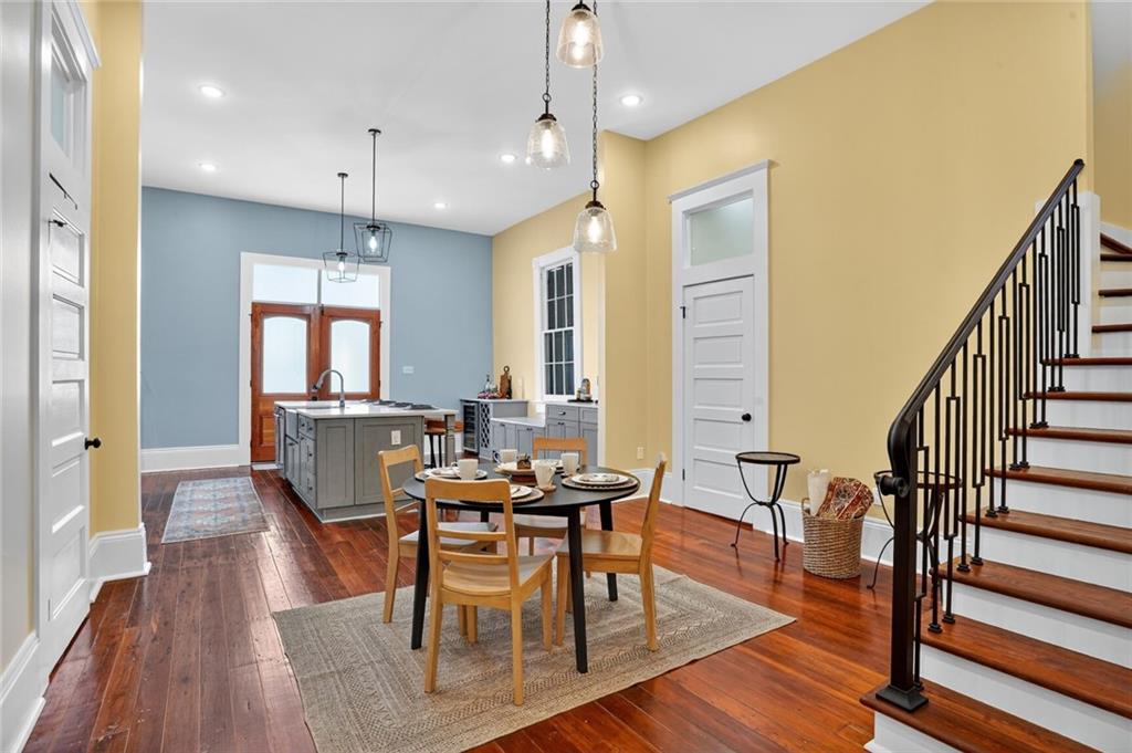 New Orleans, Louisiana 70115, United States, 3 Bedrooms Bedrooms, ,3 BathroomsBathrooms,Residential,Active,201630