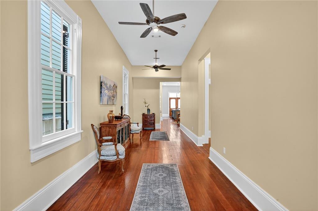 New Orleans, Louisiana 70115, United States, 3 Bedrooms Bedrooms, ,3 BathroomsBathrooms,Residential,Active,201630