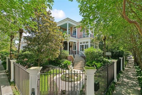 1633 DUFOSSAT Street New Orleans LA 70115