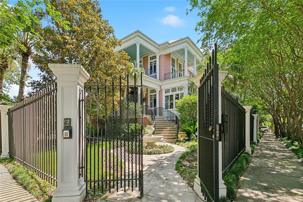1633 DUFOSSAT Street