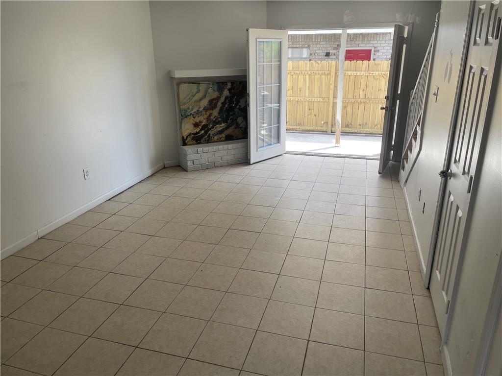1248 ABERDEEN Drive