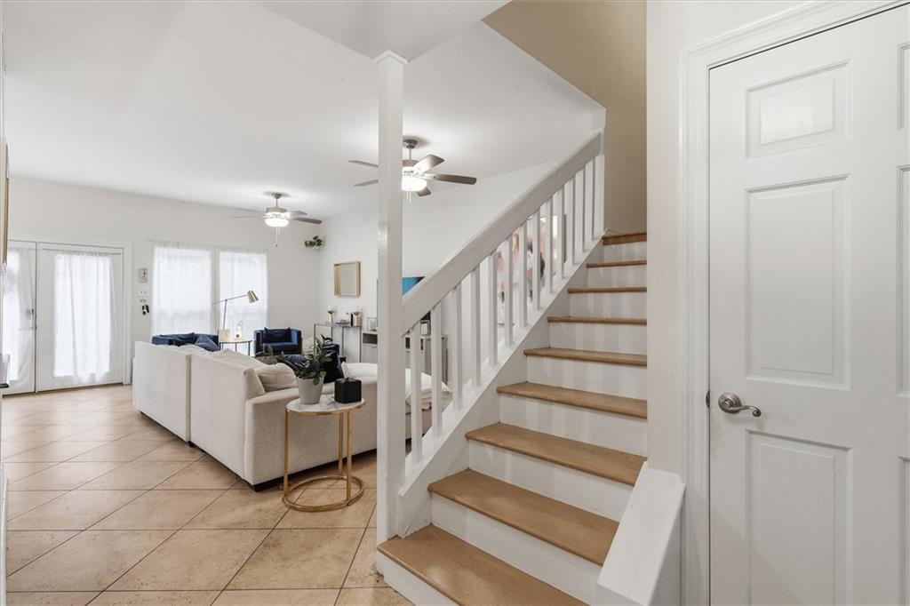 3 SPINNAKER Lane