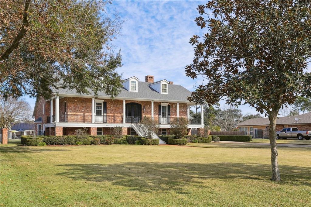 67 ELMWOOD Drive
