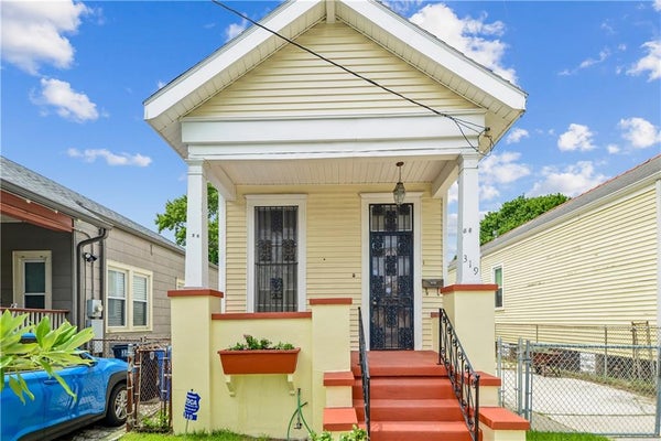 319 S MURAT ST, NEW ORLEANS, LA 70119 - Image 2bb6bbe39507932cf3b7ecf2ba7b8e0d/399872955