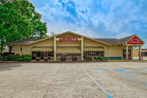 420 WESTBANK EXPRESSWAY Gretna LA 70053