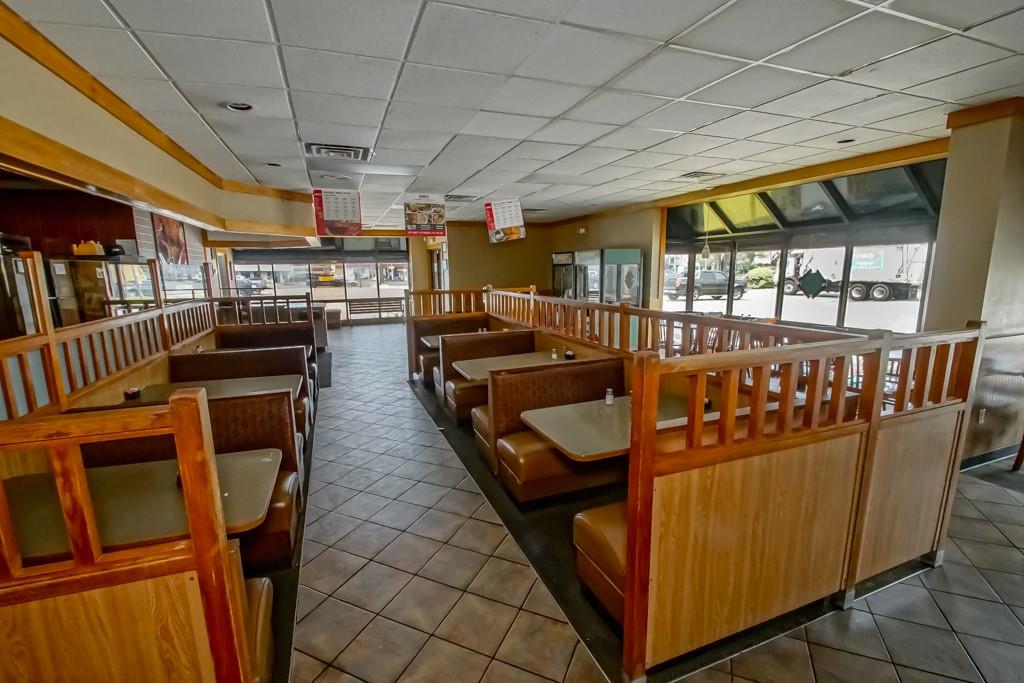 420 WESTBANK EXPRESSWAY