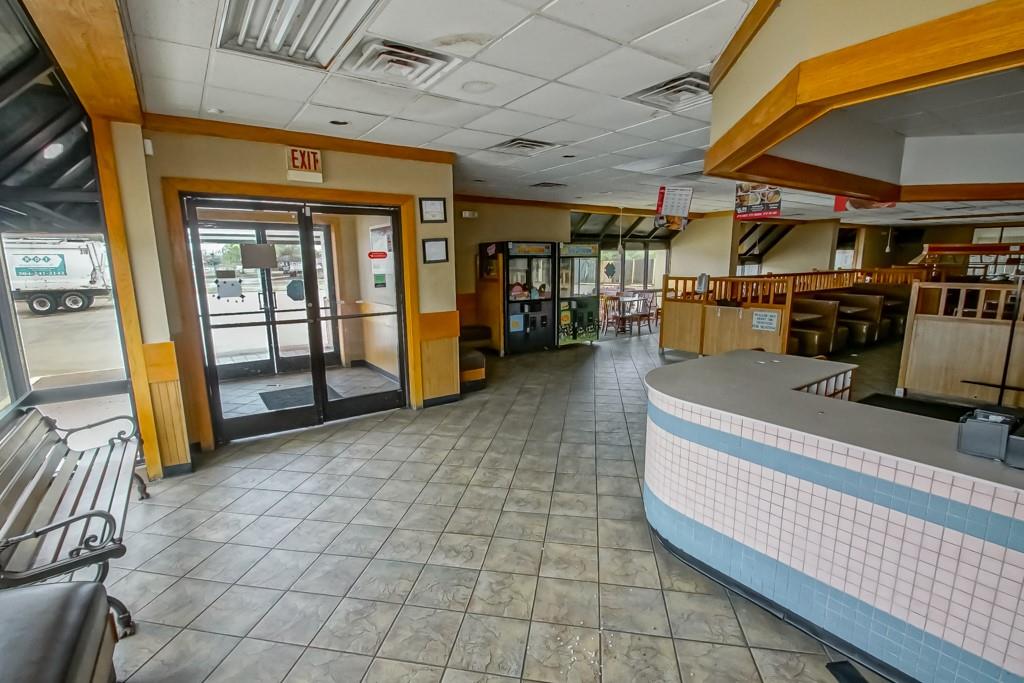 420 WESTBANK EXPRESSWAY