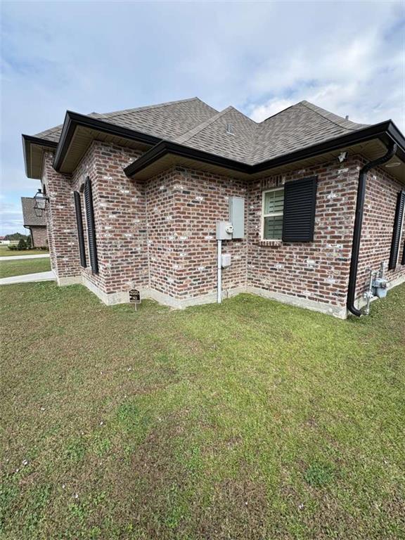 446 ROSELLA Drive