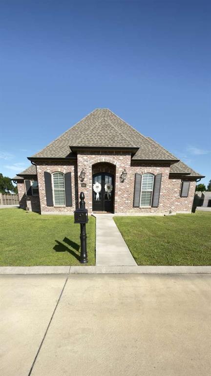 Photo 1 of 33 — 446 ROSELLA Drive, Thibodaux, LA 70301