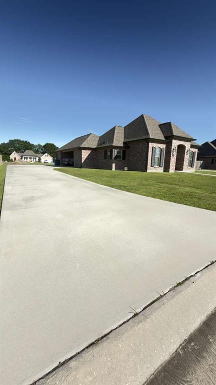446 ROSELLA Drive