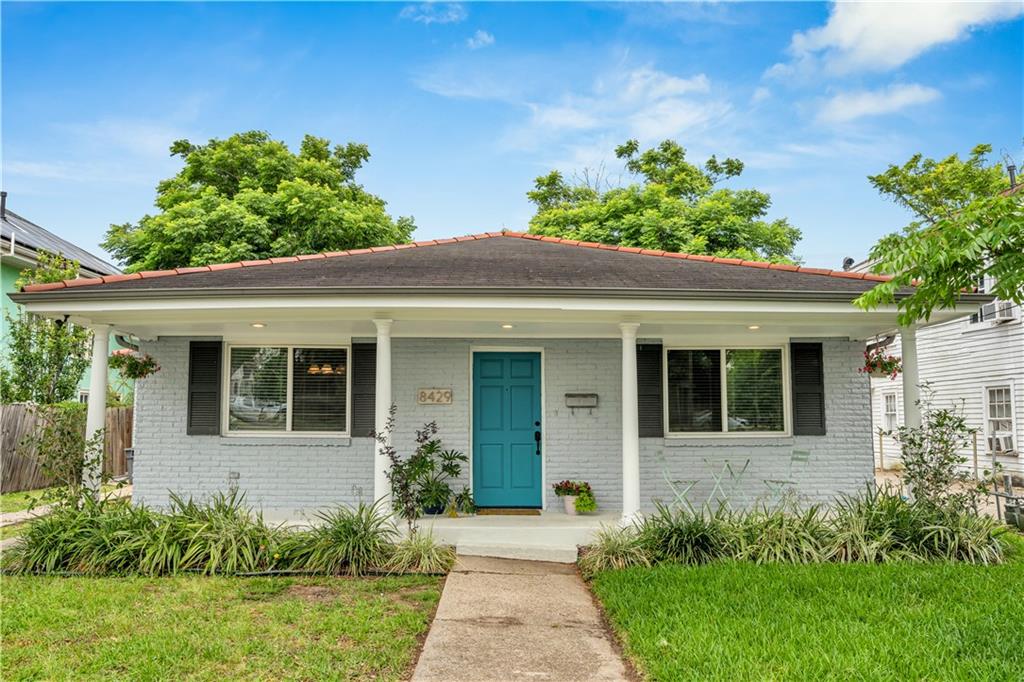 8429 S CLAIBORNE Avenue