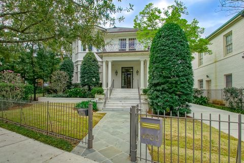 4930 ST CHARLES Avenue New Orleans LA 70115