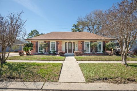 4013 LAKE TRAIL Drive Kenner LA 70065