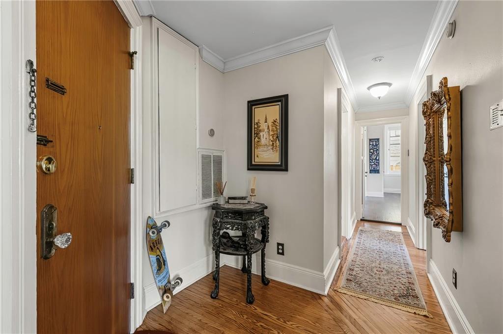 2801 ST CHARLES Avenue 106g