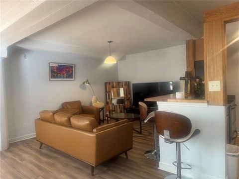 333 JULIA Street 408 New Orleans LA 70130