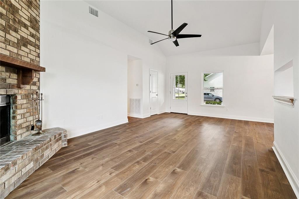 301 RIVER POINT Drive