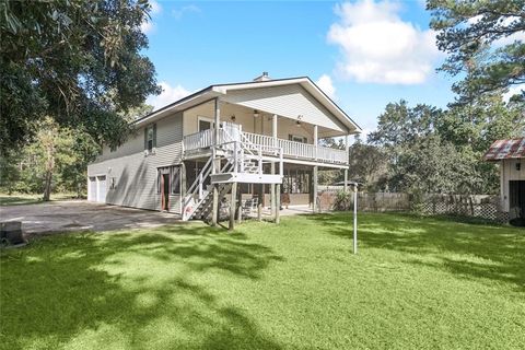 26500 LUCILLE Drive Lacombe LA 70445