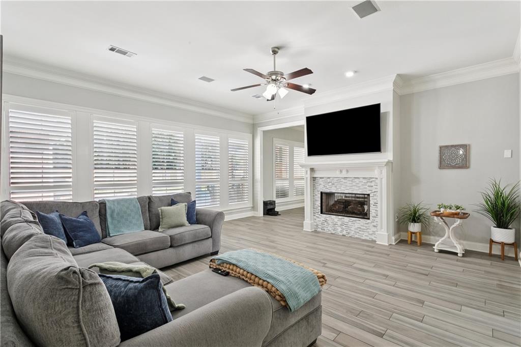 751 LIBBY Lane