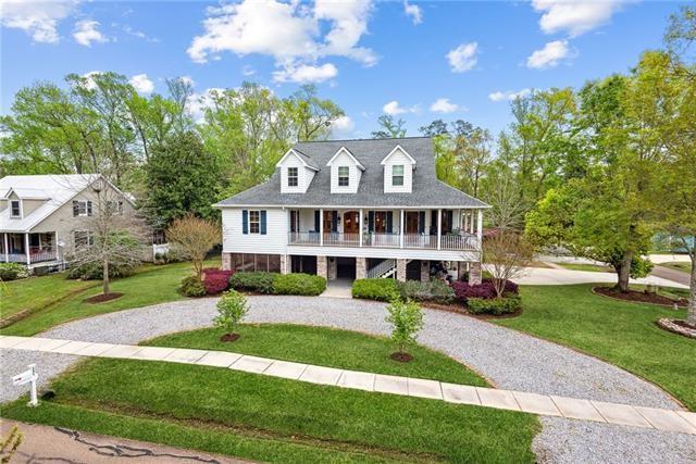 301 W BEACH Parkway