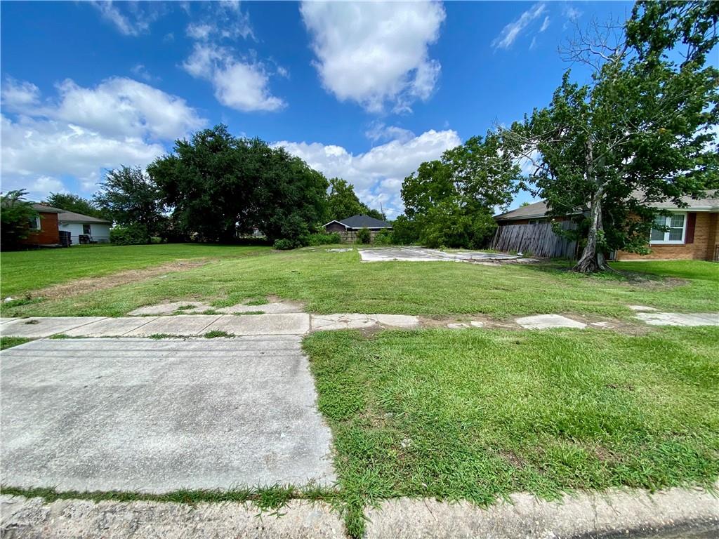 2120 AYCOCK Drive