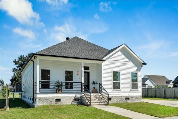 1901 ALEXANDER AVE, ARABI, LA 70032 - Image 2d3f1439e2f6d3672f3341d095daab20/2793764511