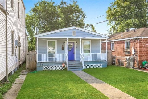 Photo of 1108 SUMNER Street, New Orleans, LA 70114 (MLS # 2562206)