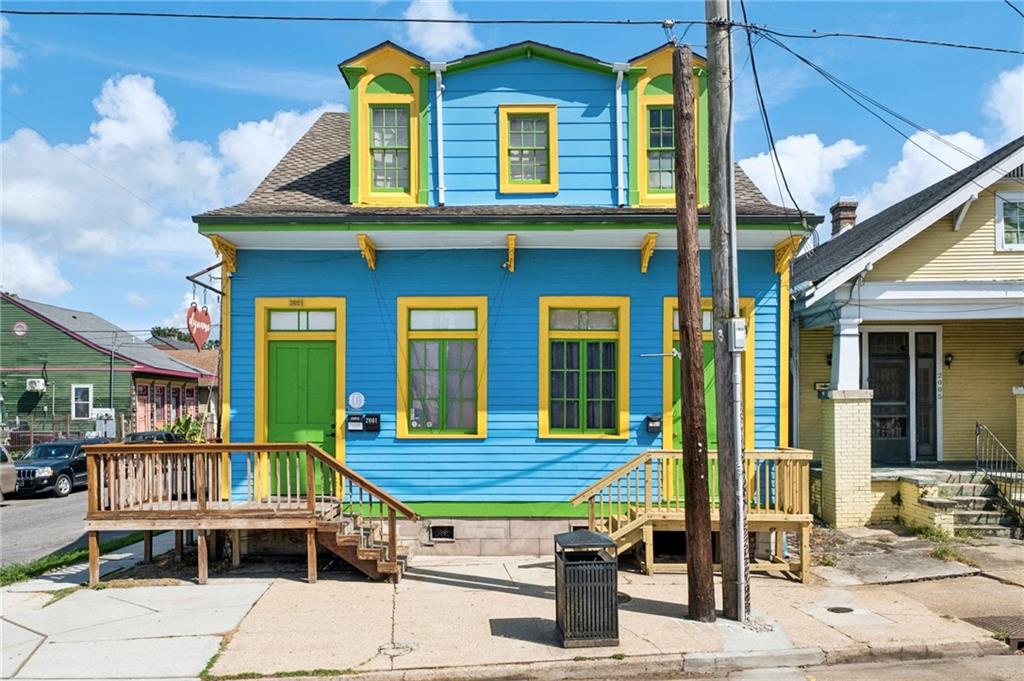 2001 03 SAINT CLAUDE Avenue