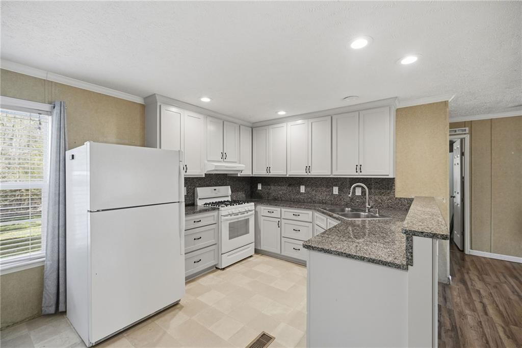 32507 PEA RIDGE Road