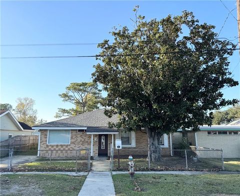 134 ANDREA Street River Ridge LA 70123