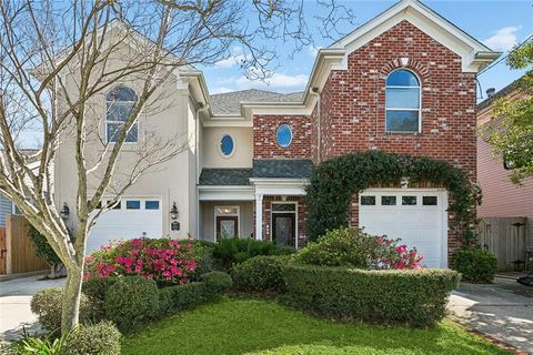 Photo of 184 METAIRIE Court, Metairie, LA 70001 (MLS # 2545394)