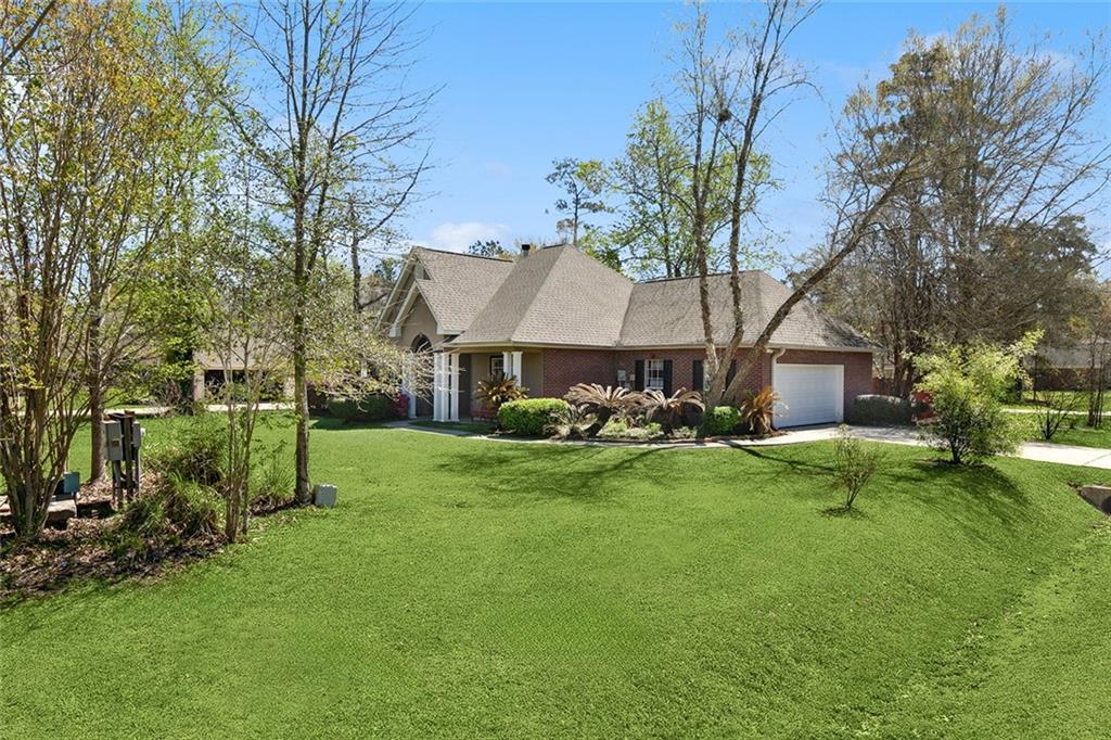 2075 WHITE MYRTLE Street