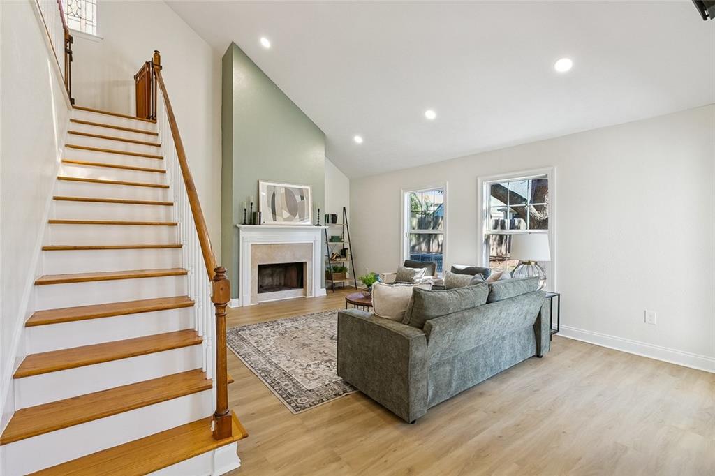 5425 DAVID Drive