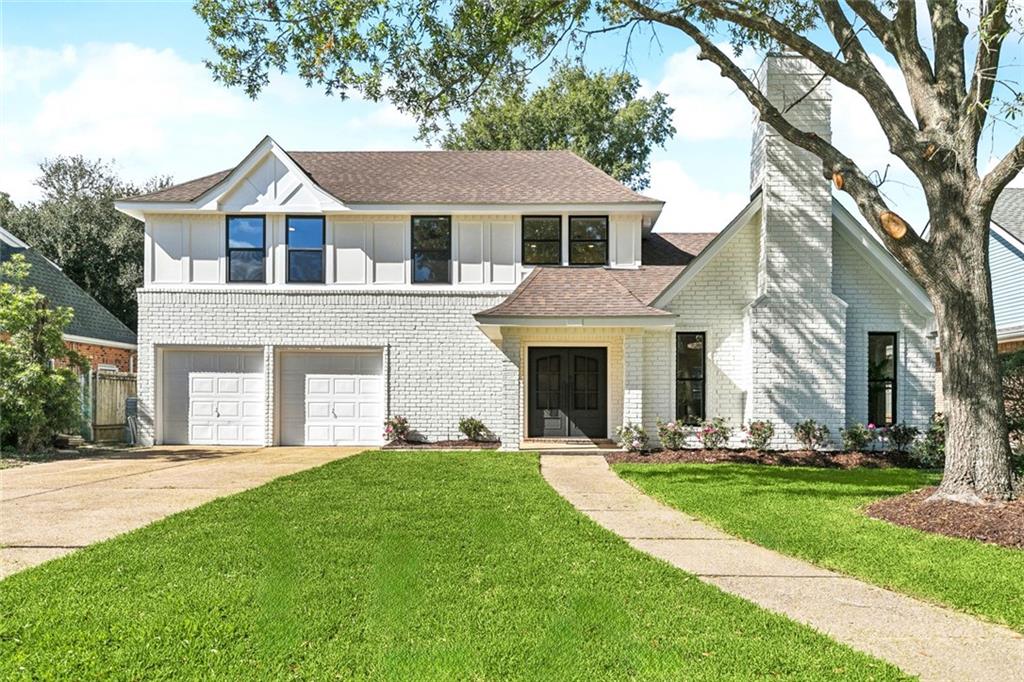 47 CHATEAU TRIANON Drive