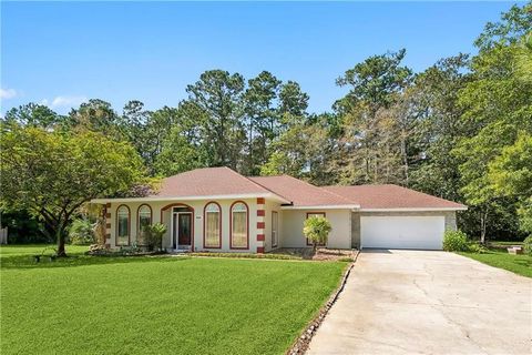 30302 ASHLEY Drive Lacombe LA 70445