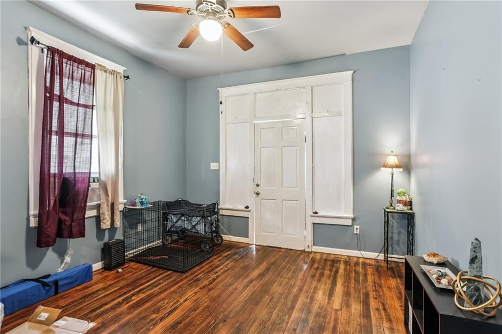 704 06 TRICOU Street