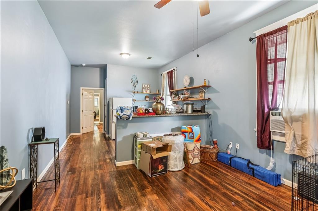 704 06 TRICOU Street