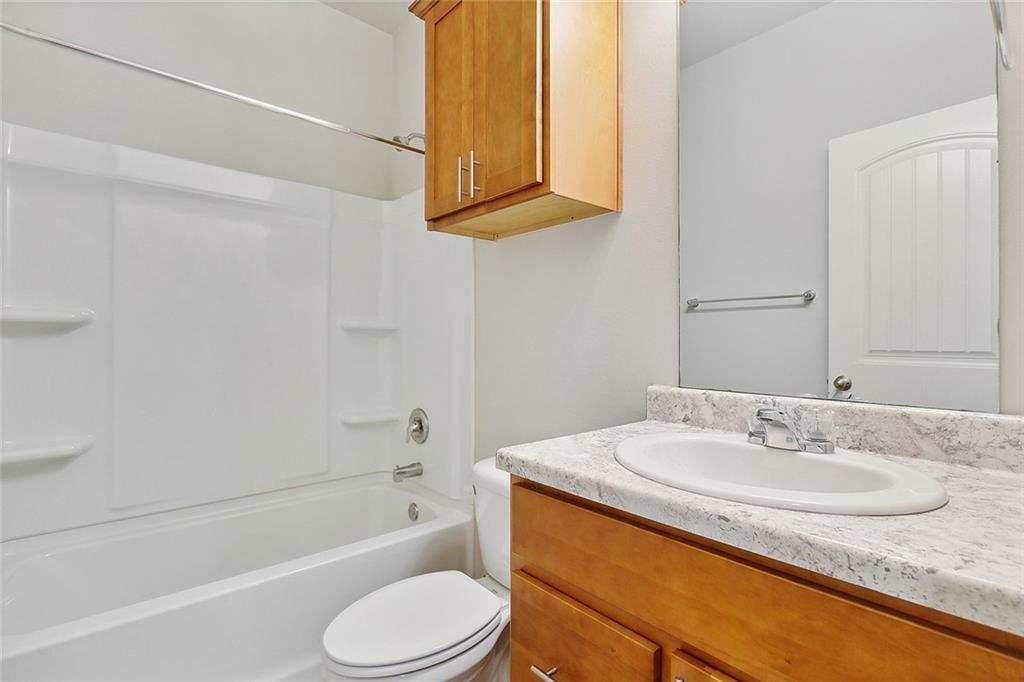 Robert, Louisiana 70455, United States, 3 Bedrooms Bedrooms, ,2 BathroomsBathrooms,Residential,Pending,70913