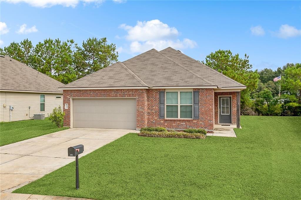 Robert, Louisiana 70455, United States, 3 Bedrooms Bedrooms, ,2 BathroomsBathrooms,Residential,Pending,70913