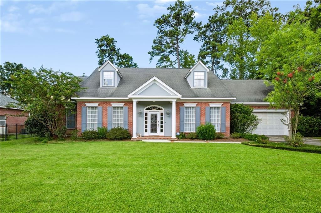 88 LONGWOOD Drive