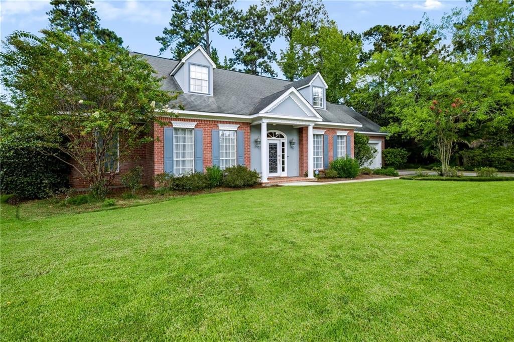 88 LONGWOOD Drive