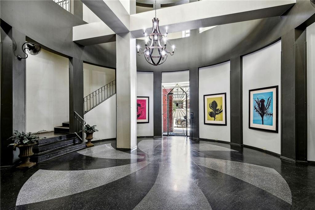 330 JULIA Street 302