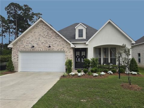 Photo of 67586 ANTIOCH Drive, Mandeville, LA 70471 (MLS # 2556694)