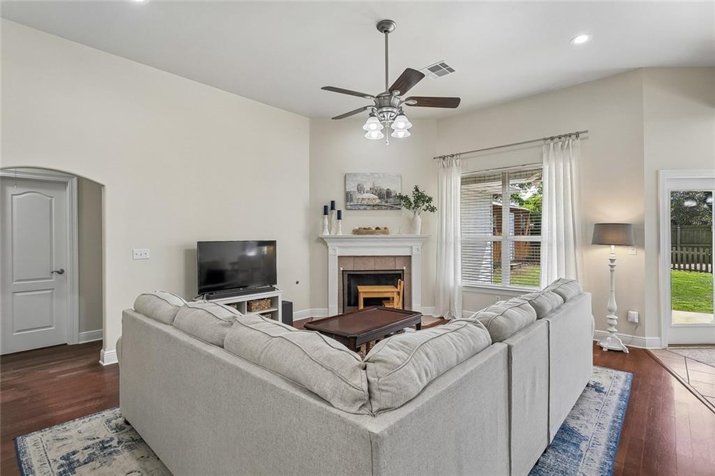 2320 MCNAMARA Street