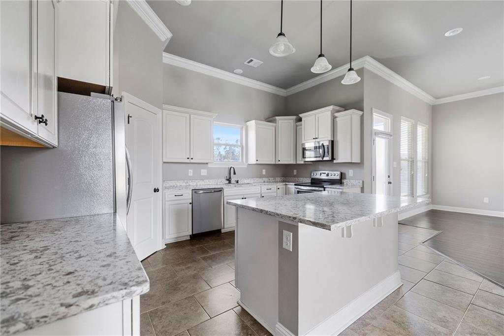 Hammond, Louisiana 70403, United States, 5 Bedrooms Bedrooms, ,2 BathroomsBathrooms,Residential,Pending,86884