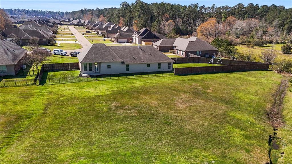 Hammond, Louisiana 70403, United States, 5 Bedrooms Bedrooms, ,2 BathroomsBathrooms,Residential,Pending,86884